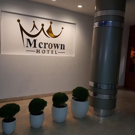 M Crown Hotel Шиллонг Экстерьер фото