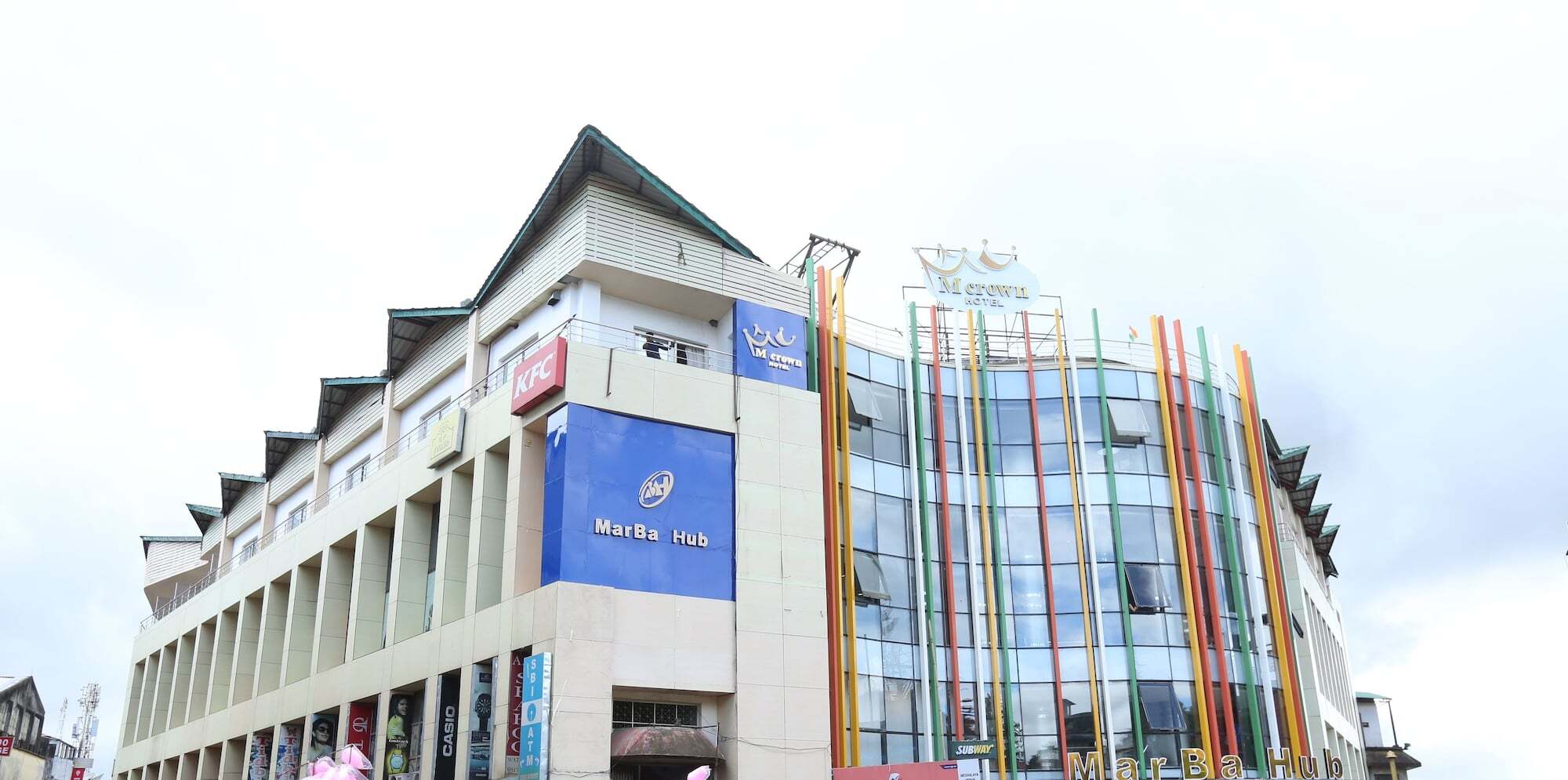M Crown Hotel Шиллонг Экстерьер фото